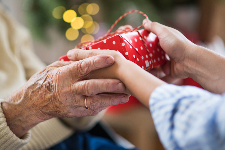 Holidays with a loved one with dementia Holiday traditions with a loved one with dementia
