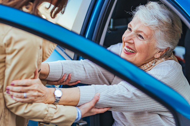 rhythms home care tips for caregiver helping client out of a car rhythms home care tips for caregiver helping client out of a car